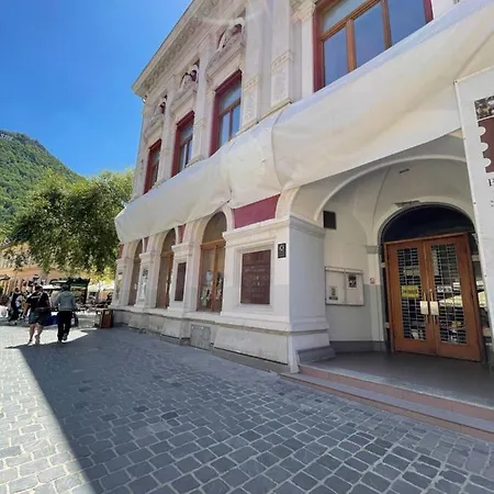 Your Home In Old Town Brasov-3