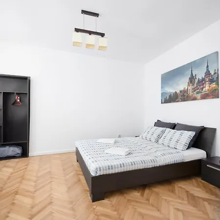 Your Home In Old Town Brasov-2